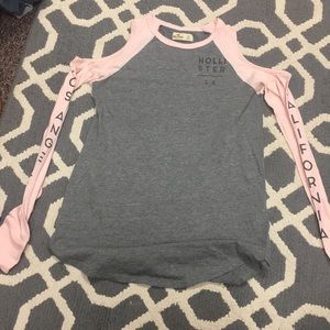 Cold shoulder long sleeve hollister shirt